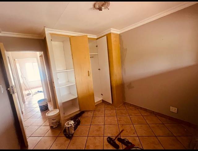 2 BEDROOM APARTMENT FOR SALE IN RIETFONTEIN